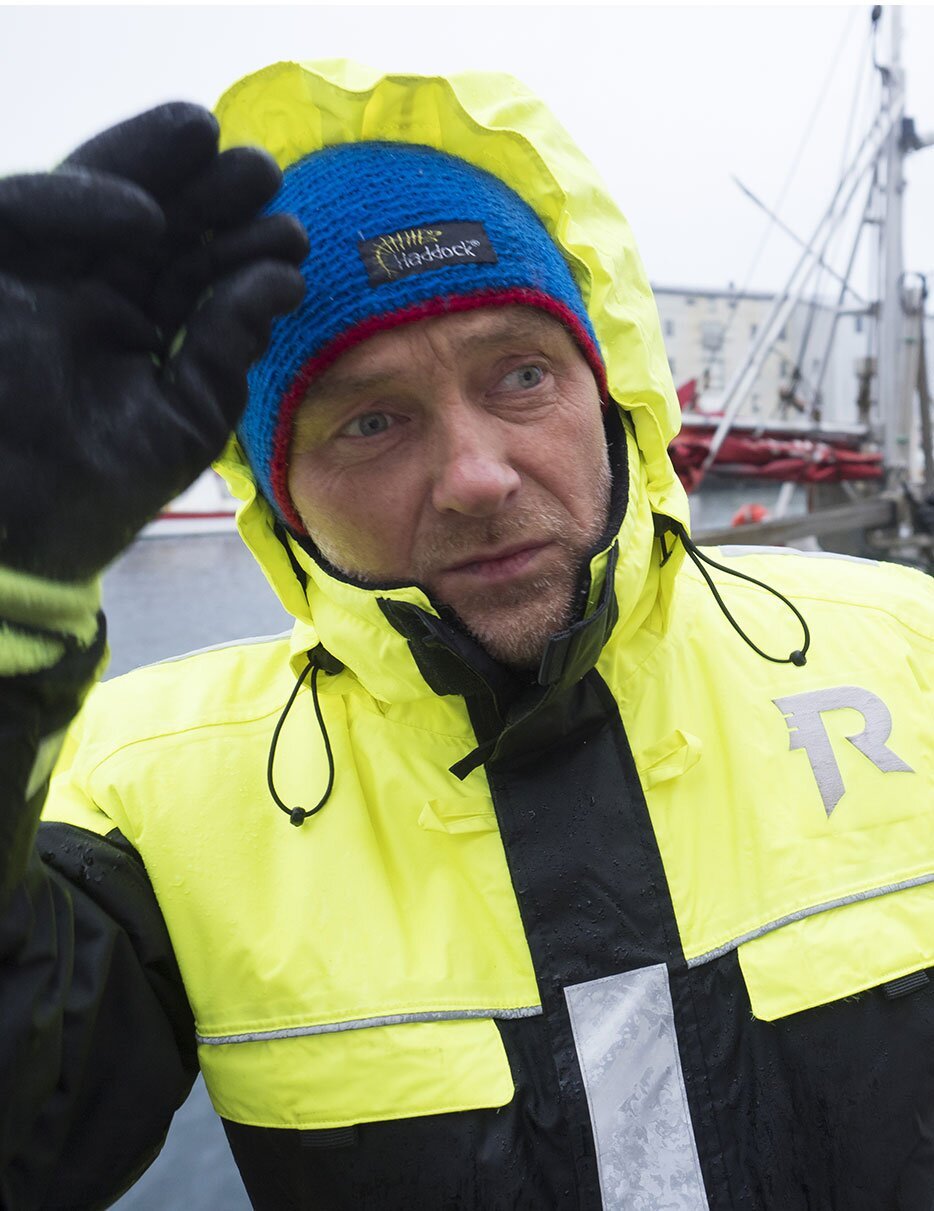 صورة لـ"بال آرليد بيترسون" في أحوال جوية سيئة